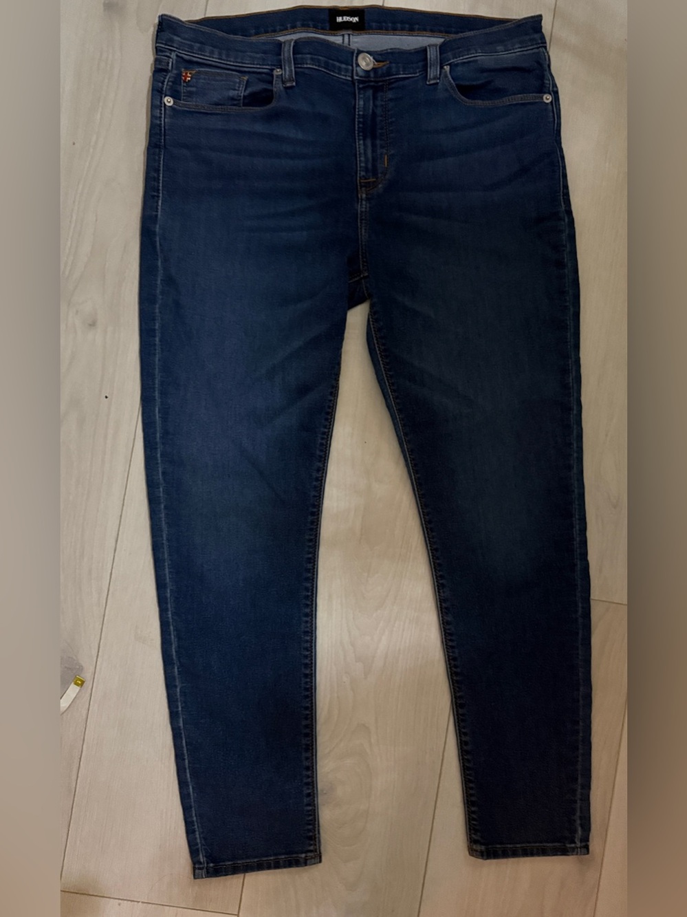 HUDSON Super Skinny Crop Jeans Size 32 Dark Wash Stretch Denim